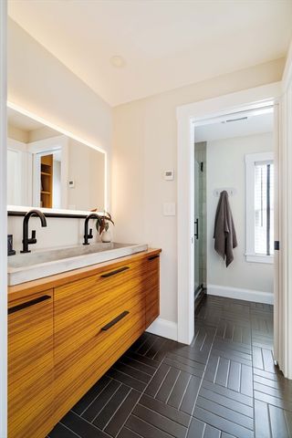 7 Sparks Street, Cambridge, MA 02138