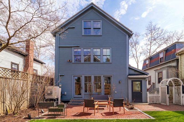 7 Sparks Street, Cambridge, MA 02138