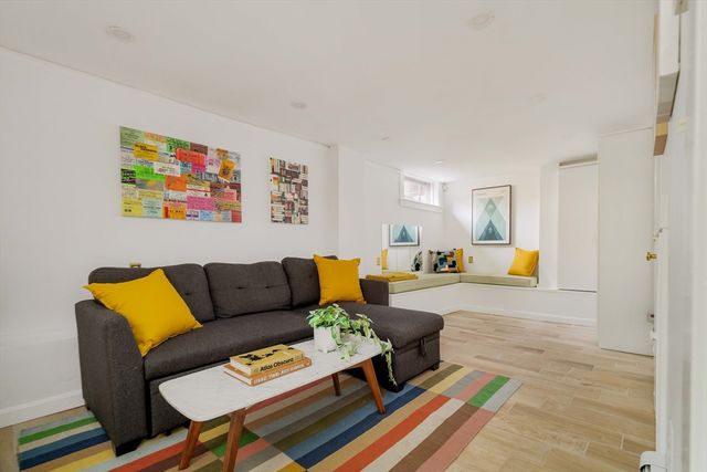 7 Sparks Street, Cambridge, MA 02138