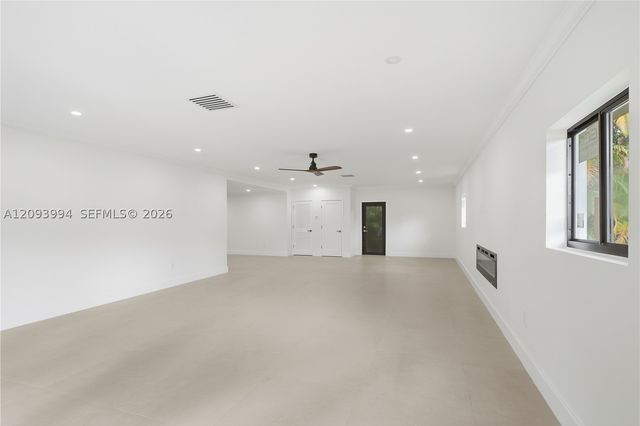 10861 SW 93rd St, Miami, FL 33176
