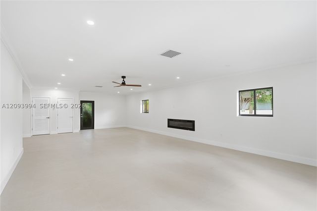 10861 SW 93rd St, Miami, FL 33176