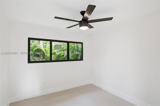 10861 SW 93rd St, Miami, FL 33176