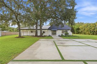 10861 SW 93rd St, Miami, FL 33176