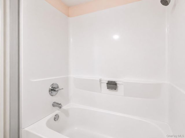 1 Windsor Road, Monroe, NY 10950