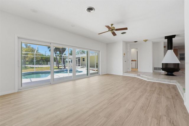 316 S MANGO STREET, Englewood, FL 34223