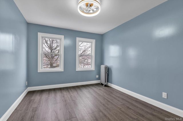 9342 204th Street, Hollis, NY 11423