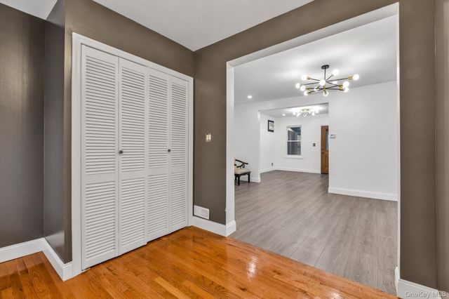 9342 204th Street, Hollis, NY 11423