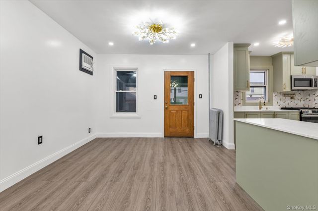 9342 204th Street, Hollis, NY 11423