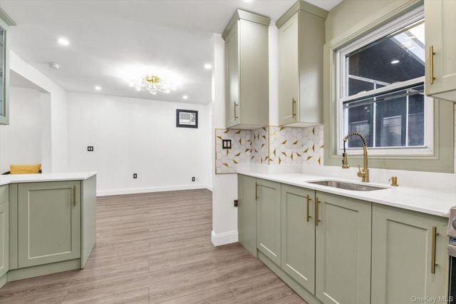 9342 204th Street, Hollis, NY 11423