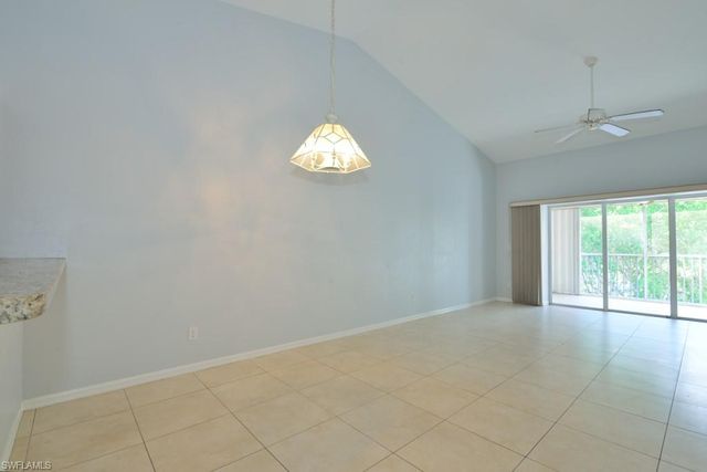1042 Mainsail DR 823, Naples, FL 34114