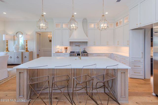 310 Lake Village Drive, Madison, MS 39110
