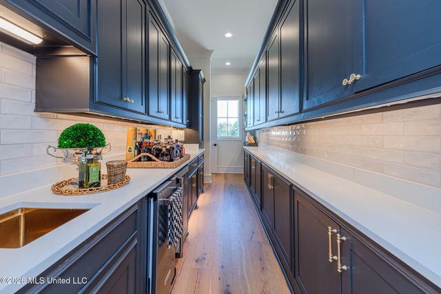 310 Lake Village Drive, Madison, MS 39110