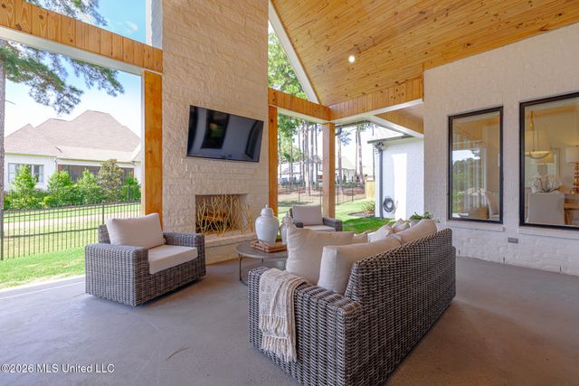 310 Lake Village Drive, Madison, MS 39110