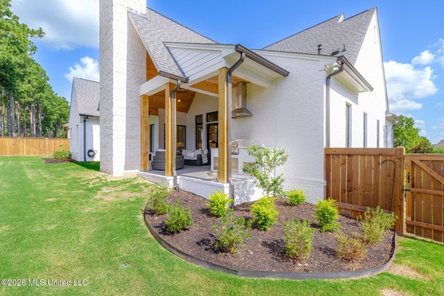 310 Lake Village Drive, Madison, MS 39110