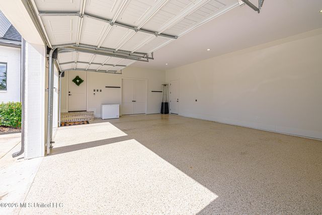 310 Lake Village Drive, Madison, MS 39110