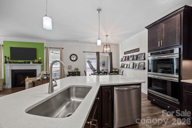 5327 Pembrey Drive, Denver, NC 28037