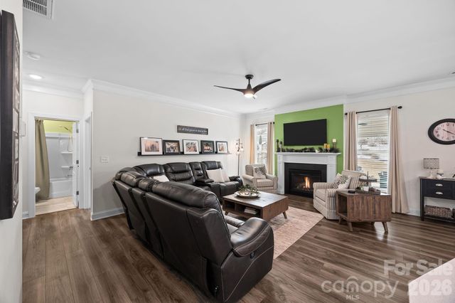 5327 Pembrey Drive, Denver, NC 28037