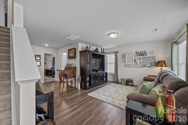 5327 Pembrey Drive, Denver, NC 28037