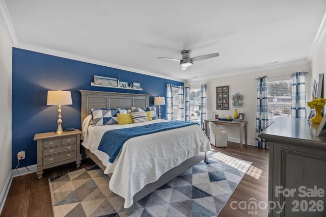 5327 Pembrey Drive, Denver, NC 28037