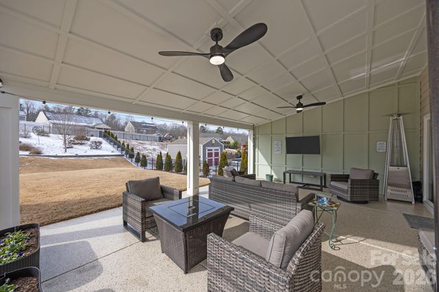 5327 Pembrey Drive, Denver, NC 28037