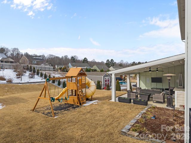 5327 Pembrey Drive, Denver, NC 28037