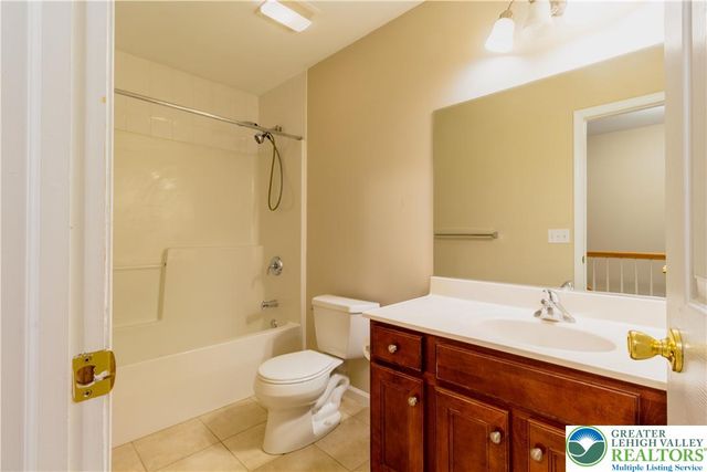 4138 Walter Road, Bethlehem Twp, PA 18020