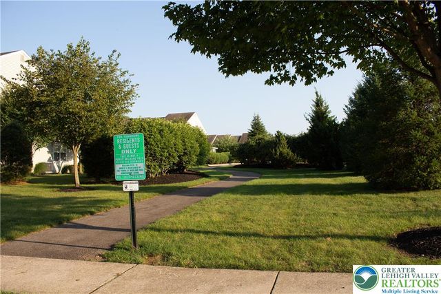 4138 Walter Road, Bethlehem Twp, PA 18020