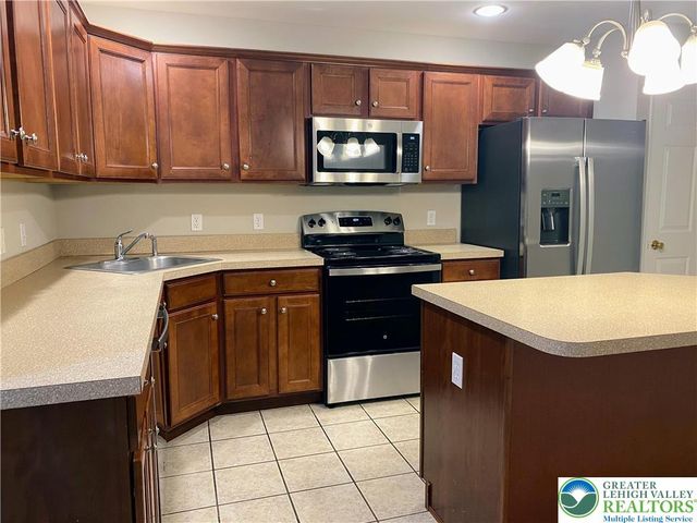 4138 Walter Road, Bethlehem Twp, PA 18020