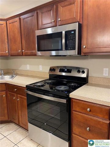 4138 Walter Road, Bethlehem Twp, PA 18020