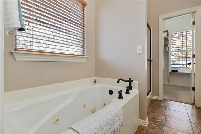 4869 Lavendon Place, Fayetteville, AR 72764