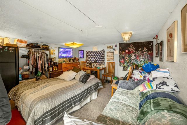 1702 SW Bridge Street, Grants Pass, OR 97526