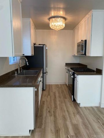 140 4th Street C, Del Mar, CA 92014