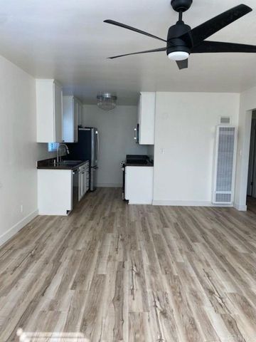 140 4th Street C, Del Mar, CA 92014