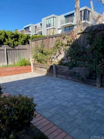 140 4th Street C, Del Mar, CA 92014