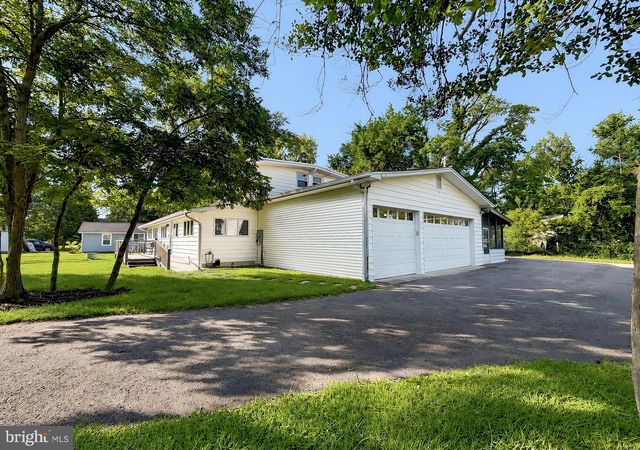 10951 POPLAR DR, Lusby, MD 20657