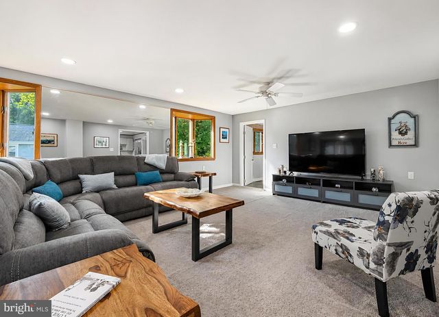 10951 POPLAR DR, Lusby, MD 20657