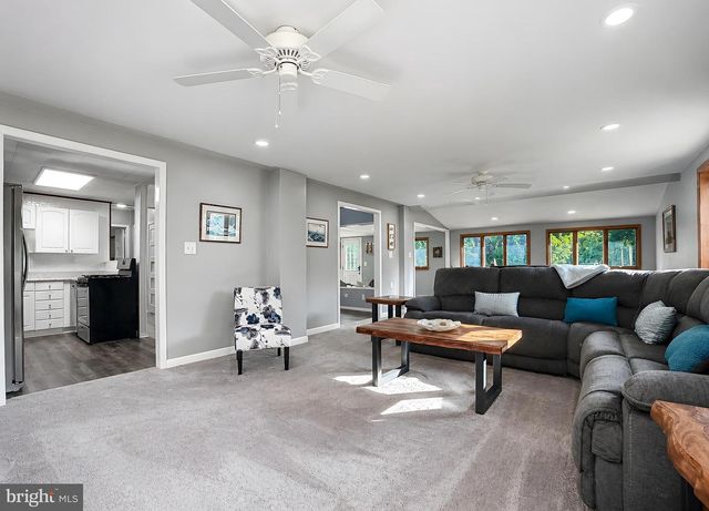 10951 POPLAR DR, Lusby, MD 20657