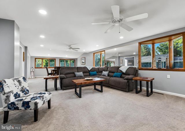 10951 POPLAR DR, Lusby, MD 20657