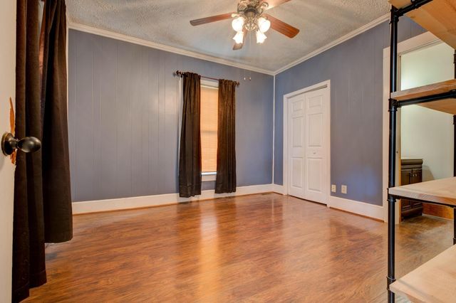 1920 Brent Street, Paris, KY 40361