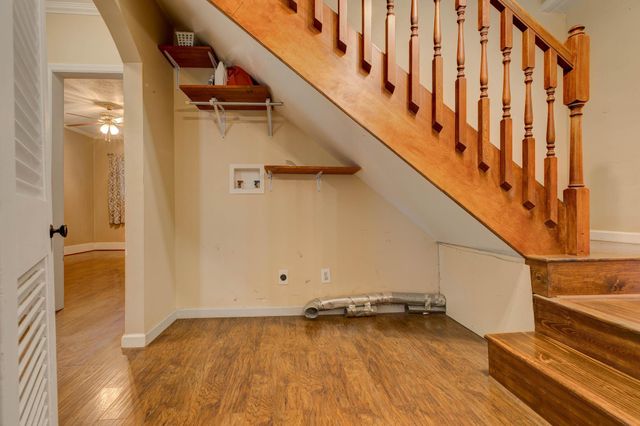 1920 Brent Street, Paris, KY 40361