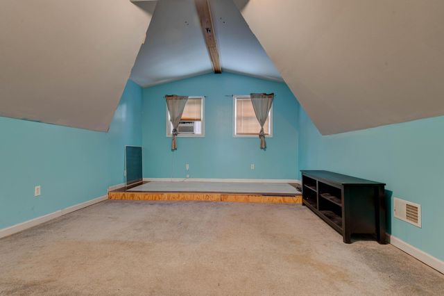 1920 Brent Street, Paris, KY 40361
