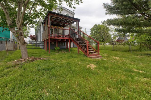 1920 Brent Street, Paris, KY 40361