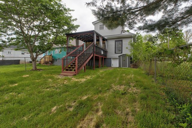 1920 Brent Street, Paris, KY 40361