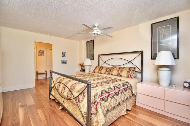 3912 S Ocean Boulevard, Highland Beach, FL 33487