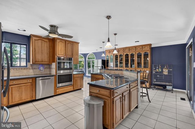 9 FOXCROFT CT, Voorhees, NJ 08043