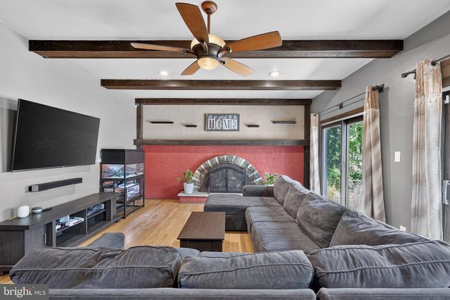 9 FOXCROFT CT, Voorhees, NJ 08043