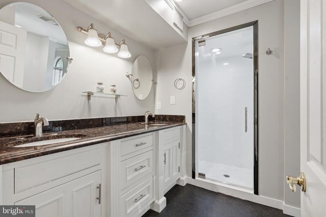 9 FOXCROFT CT, Voorhees, NJ 08043
