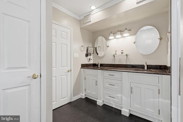 9 FOXCROFT CT, Voorhees, NJ 08043