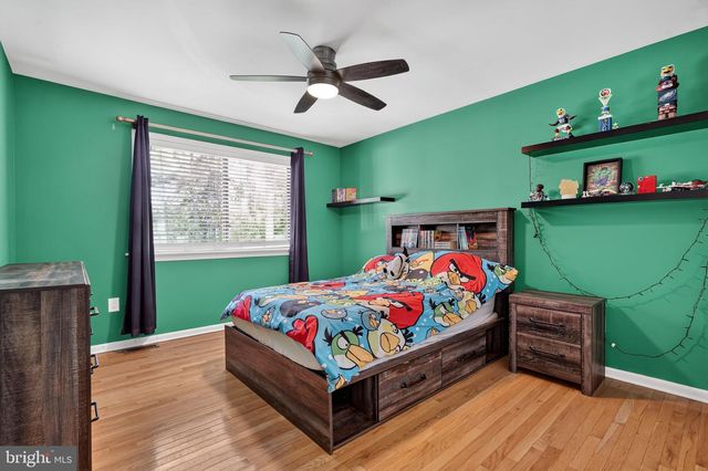 9 FOXCROFT CT, Voorhees, NJ 08043