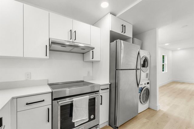 114 NW 10th Avenue, Delray Beach, FL 33444